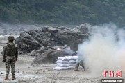 在线占卜西藏军区某部高原峡谷实弹射击 锤炼实战能力