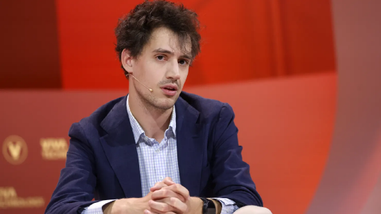 人工智能实验室(♋)Mistral将推出其首款推理模型，挑战 OpenAI